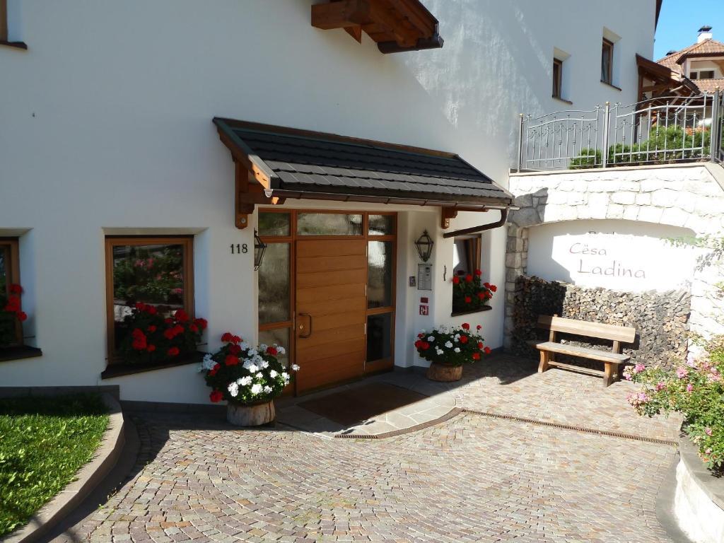 Residence Cesa Ladina St. Ulrich in Gröden Exterior foto